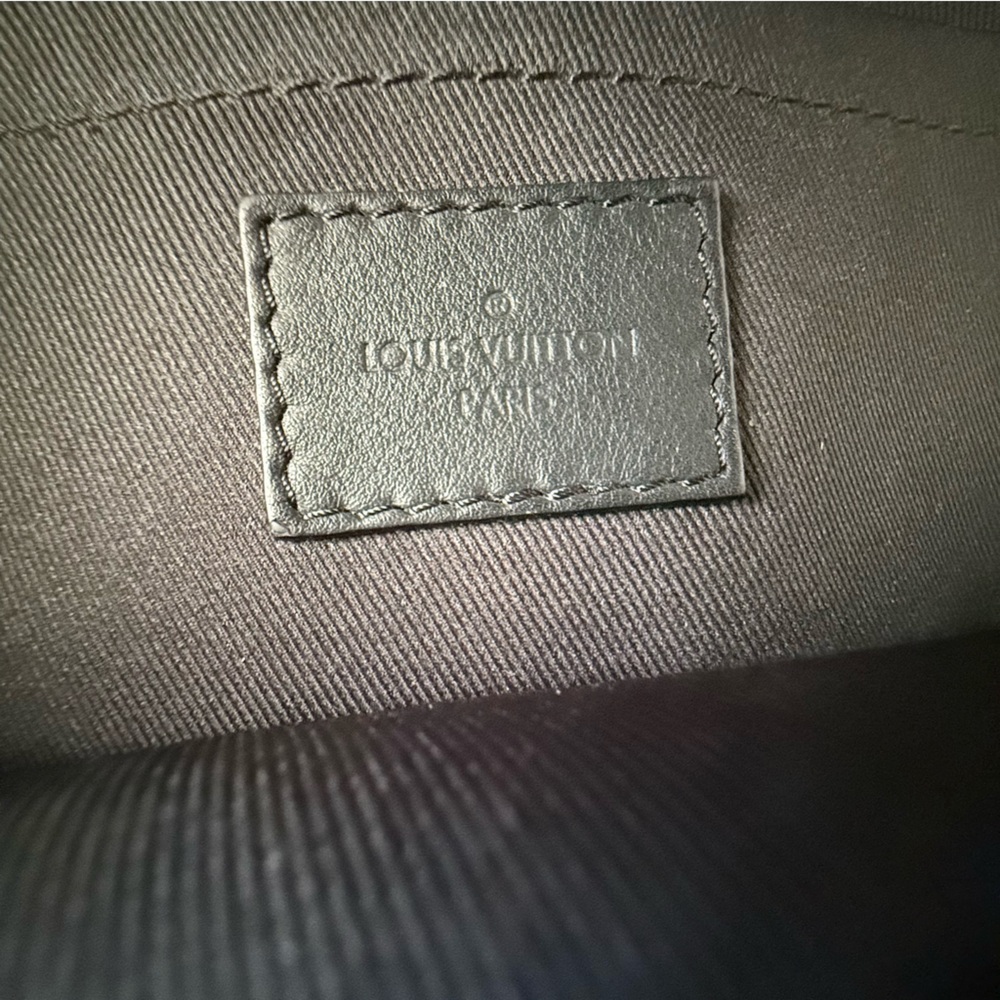Louis Vuitton Palm Springs PM backpack - Picture 6 of 17